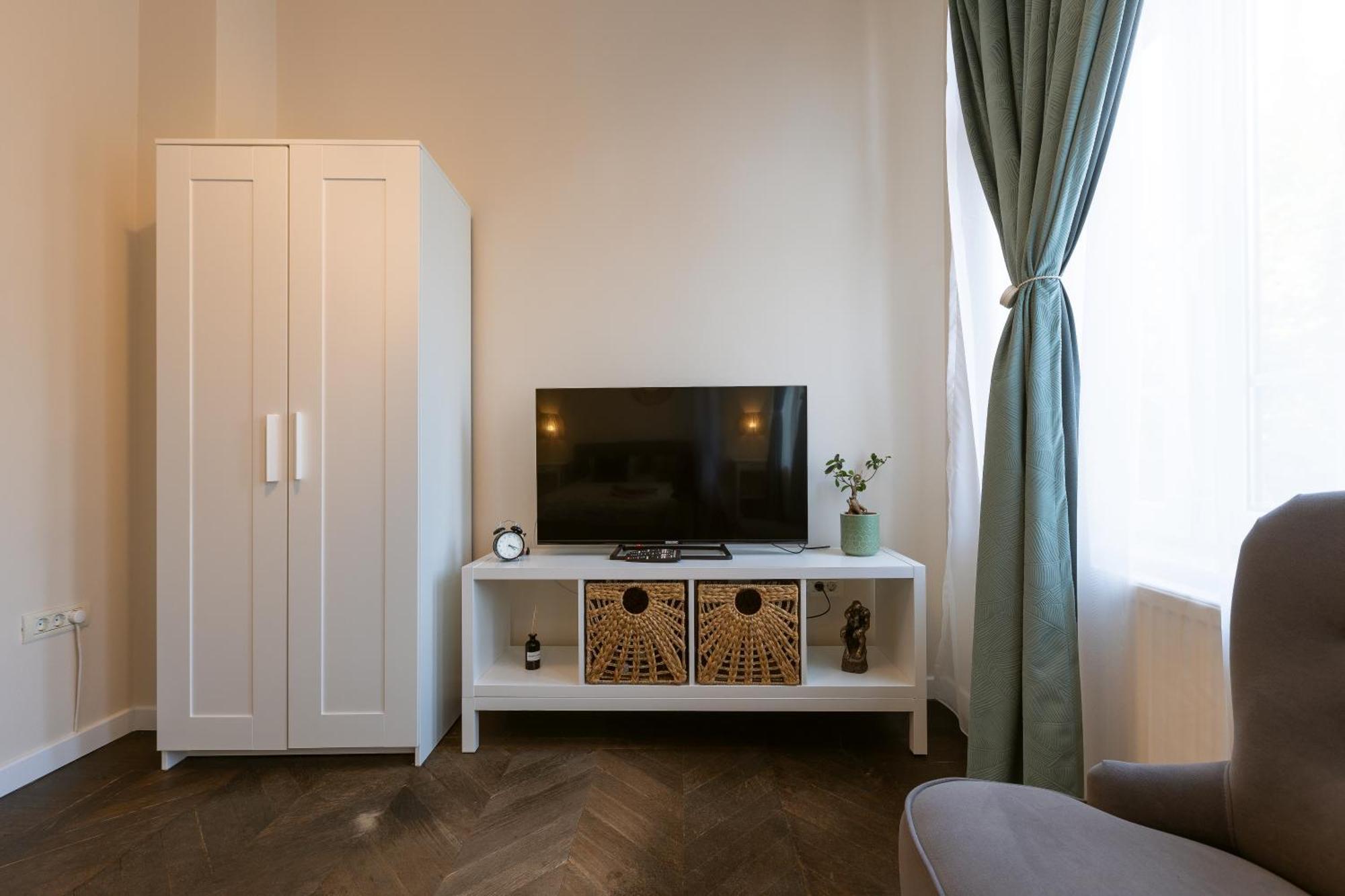 Central Charm - 2Br Apartment Timisoara Exterior photo